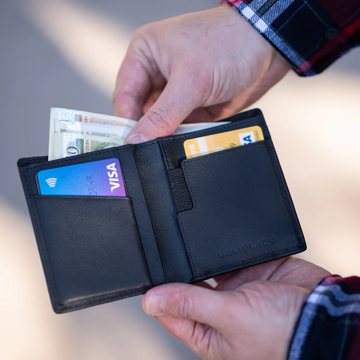 Leather Minimalist Wallet – image 4