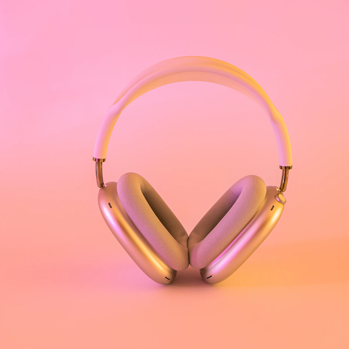 Wireless Noise-Cancelling Headphones – image 2