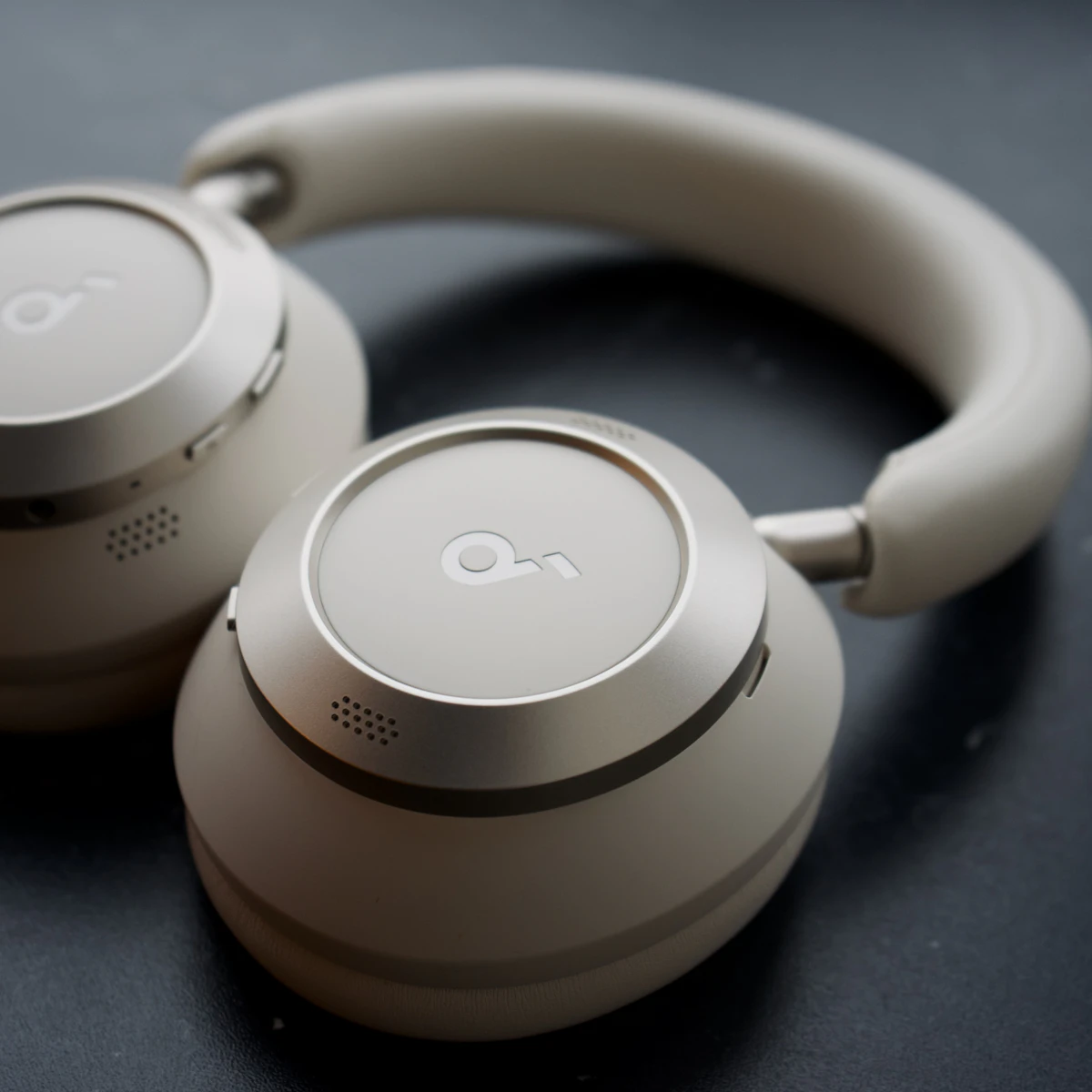 Wireless Noise-Cancelling Headphones – image 5